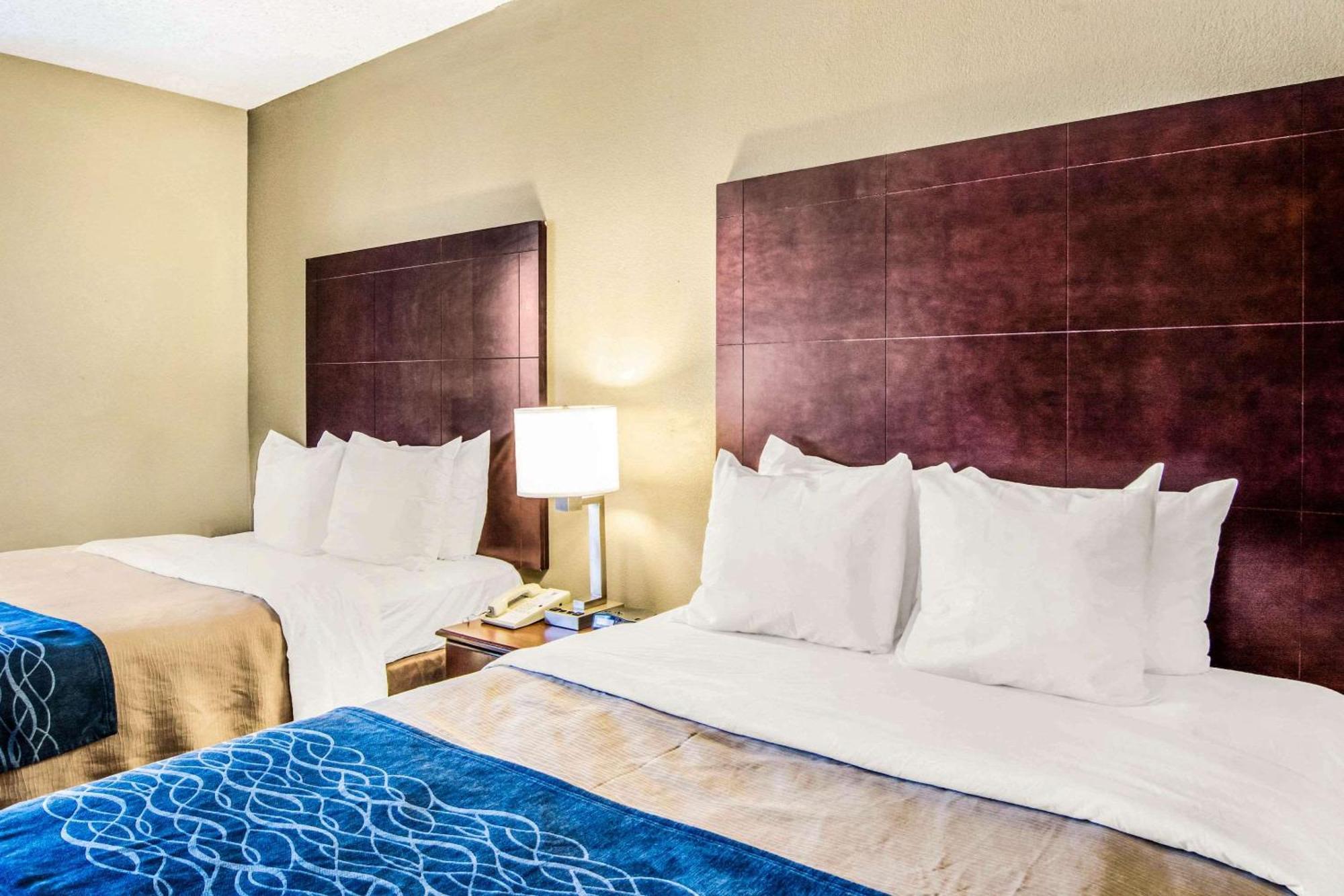 Queen Room with Two Queen Beds - Non-Smoking