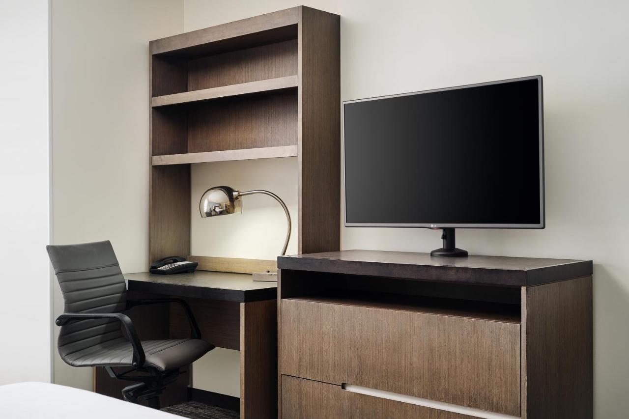 Zimmer mit 2 Queensize-Betten