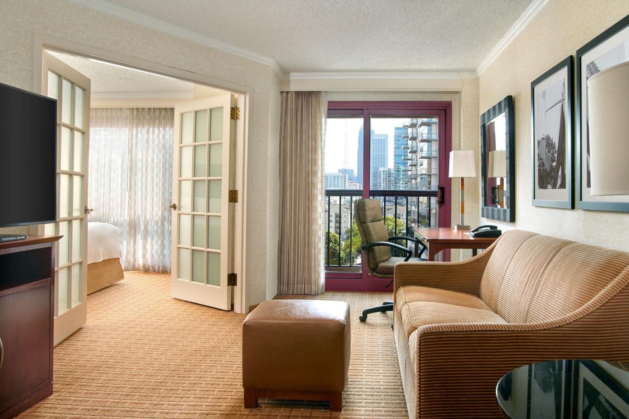 One-Bedroom King Suite Sofa Bed City View High Floor