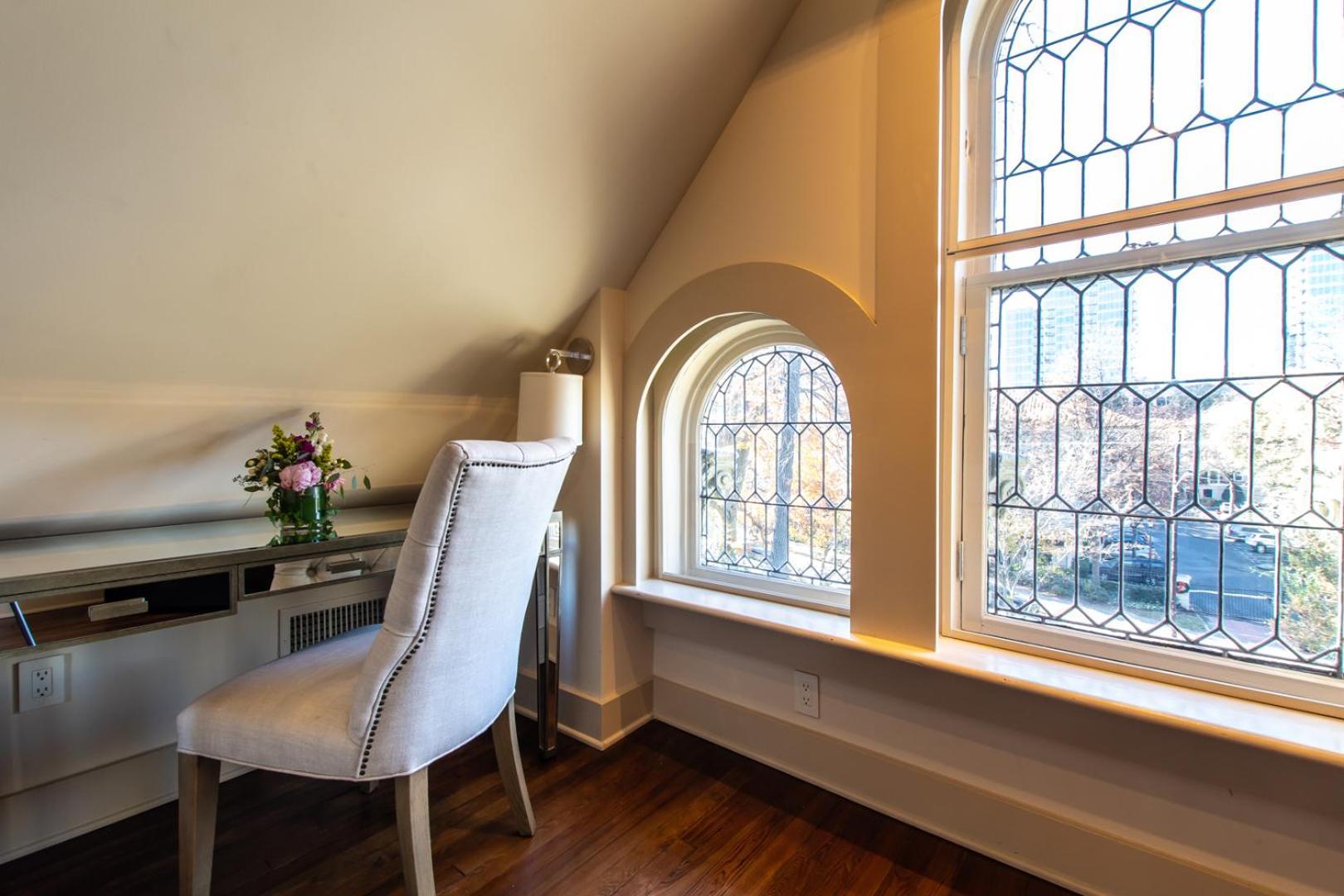 Queen Room City View