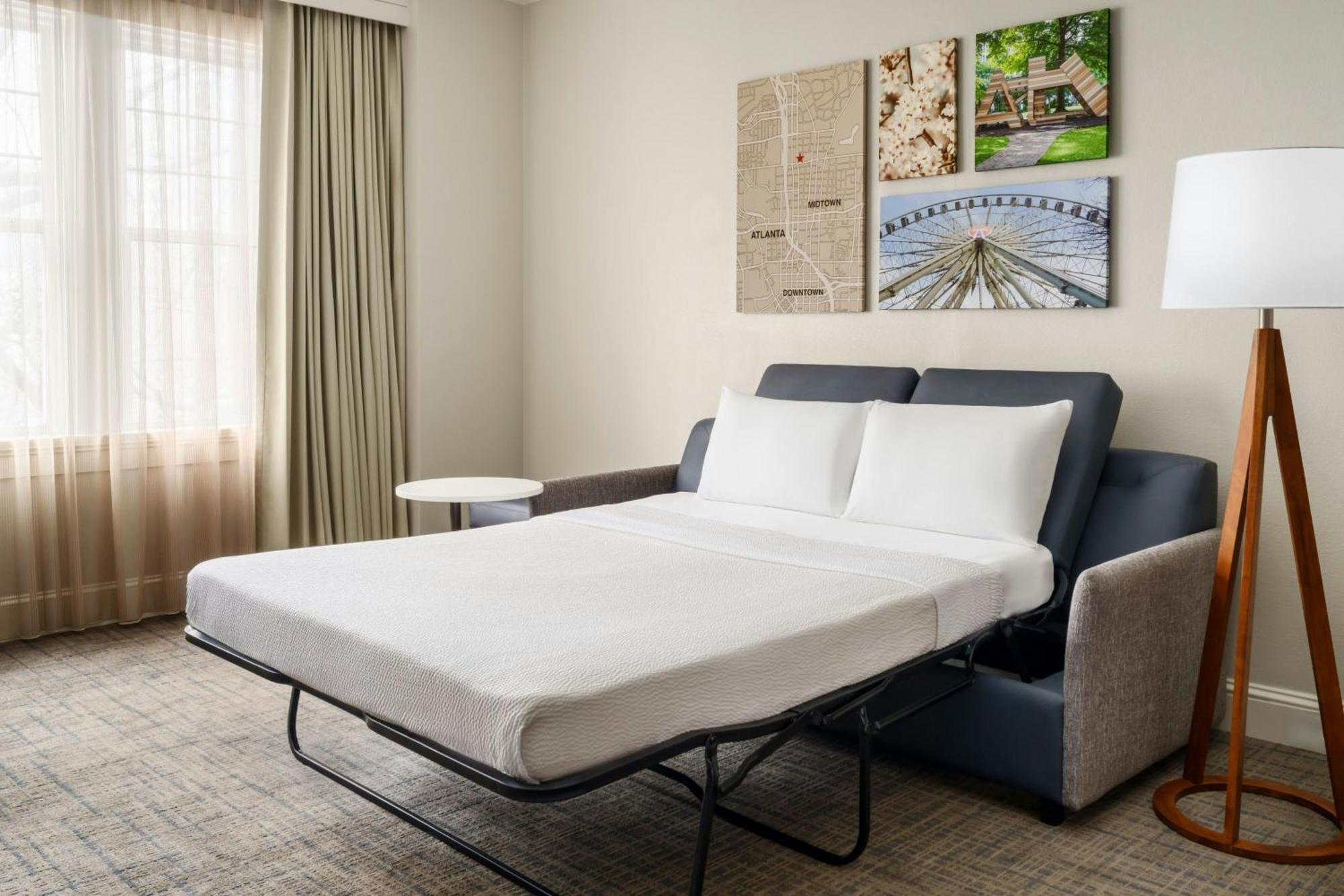 One-Bedroom Queen Suite Sofa Bed