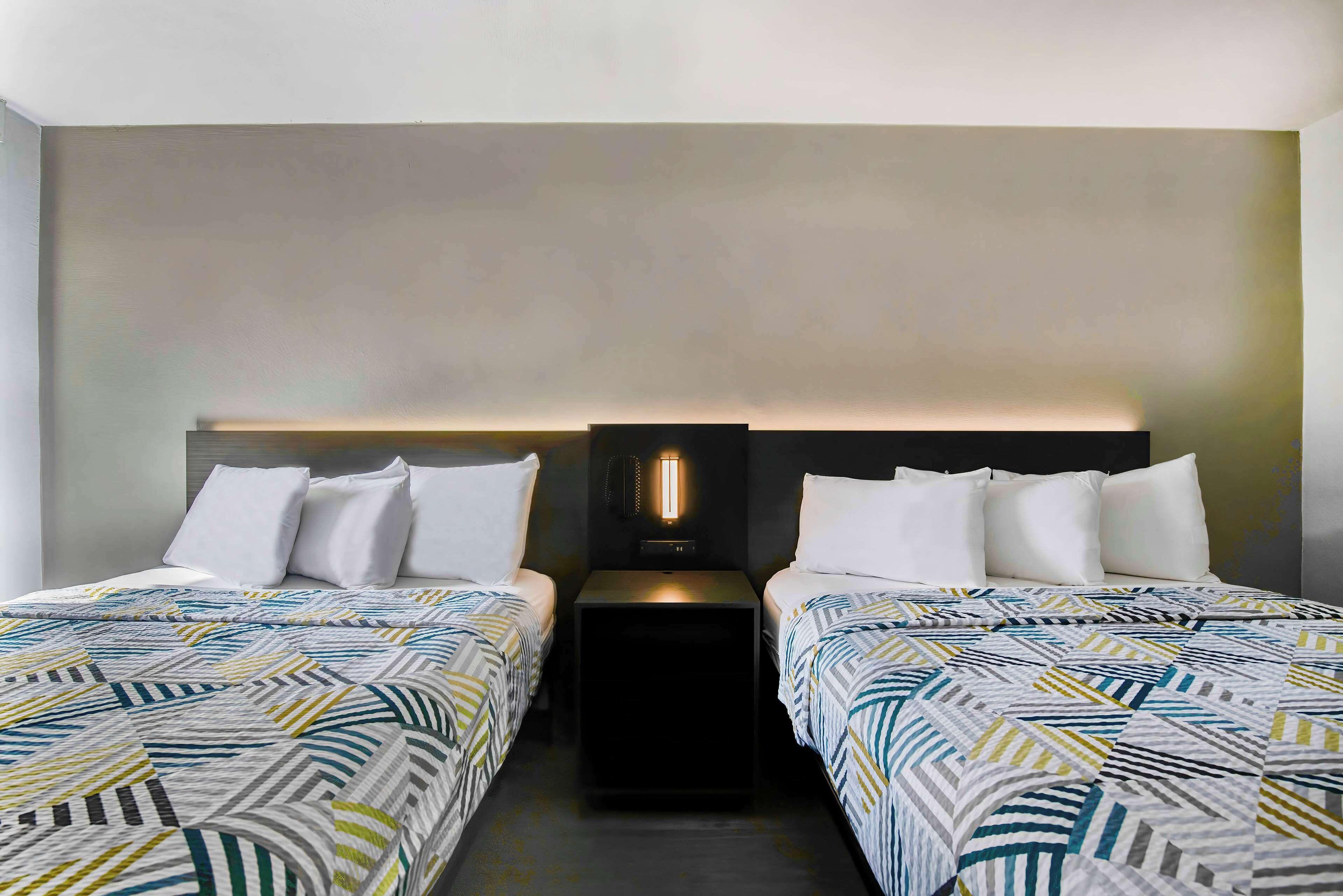 Double Room Two Double Beds Micro Fridge Smoking