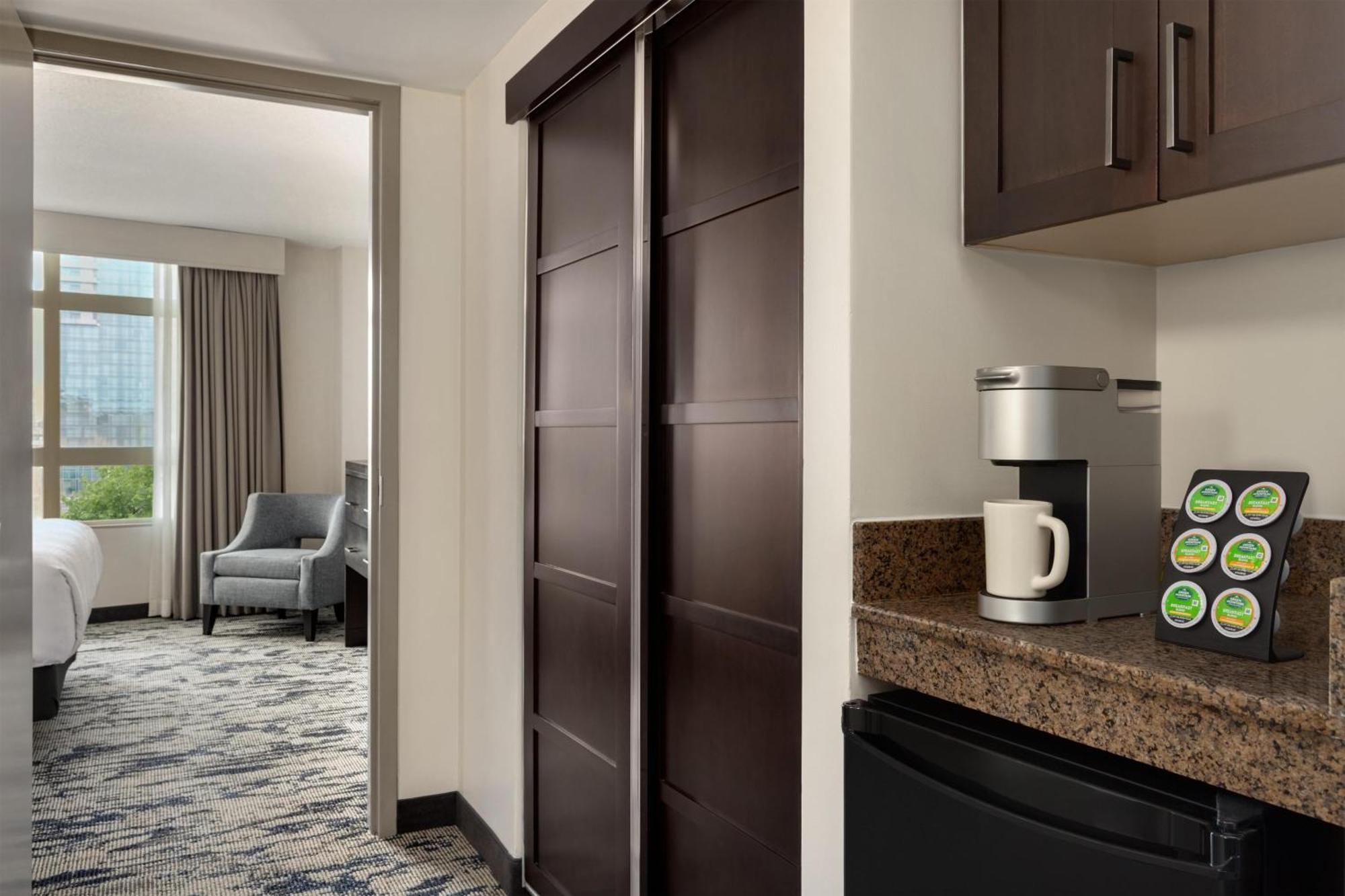 King Suite Park or City View