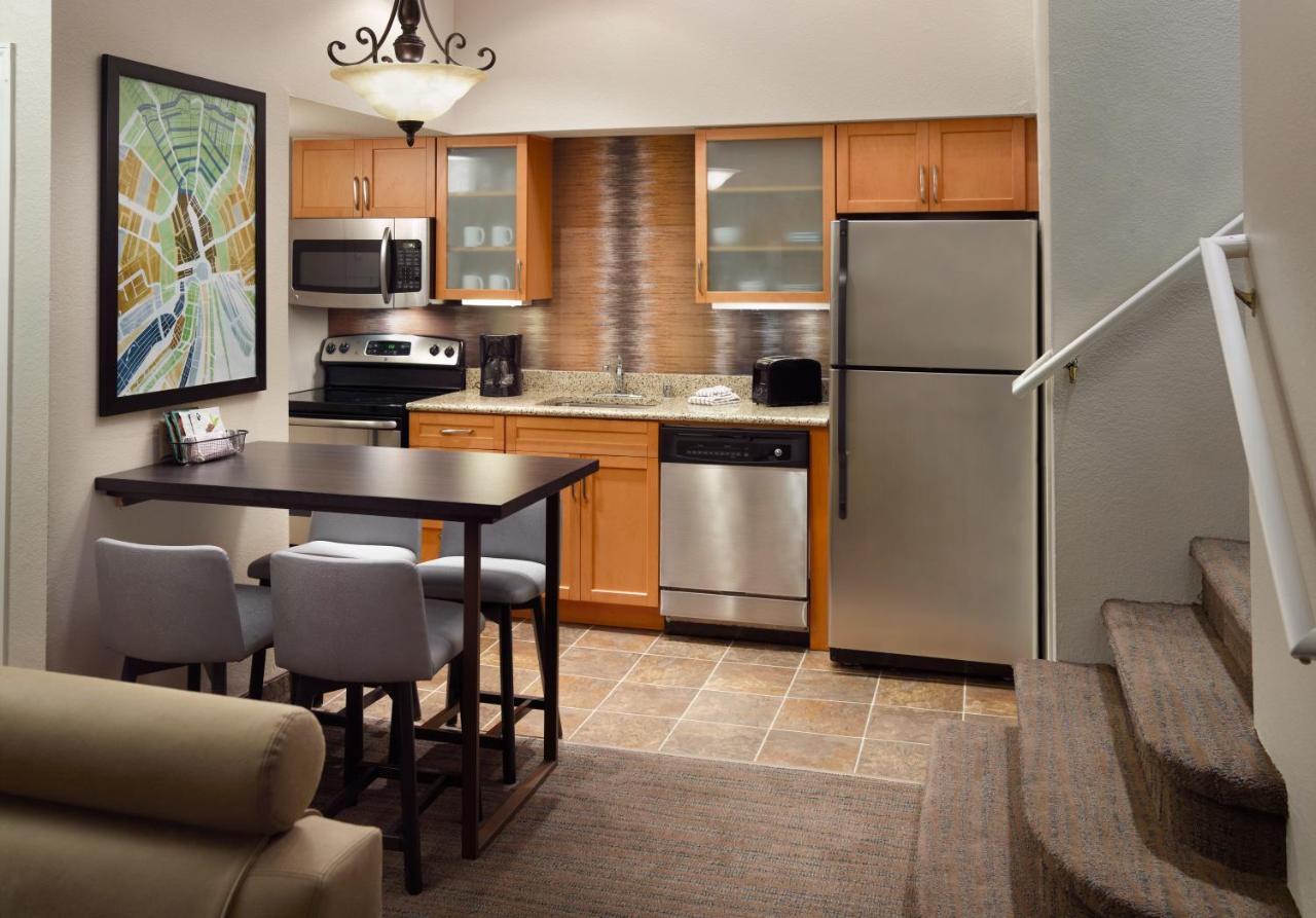 Two-Bedroom Suite,727886101:JPEG