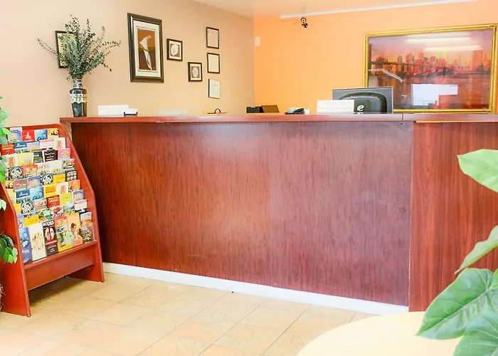 Budgetel Inn And Suites Atlanta Midtown