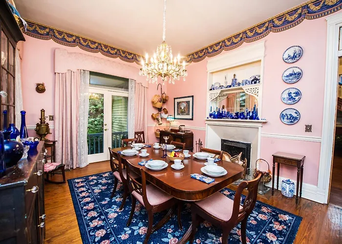 Sugar Magnolia Bed And Breakfast Atlanta