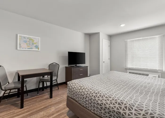 Woodspring Suites Atlanta Airport