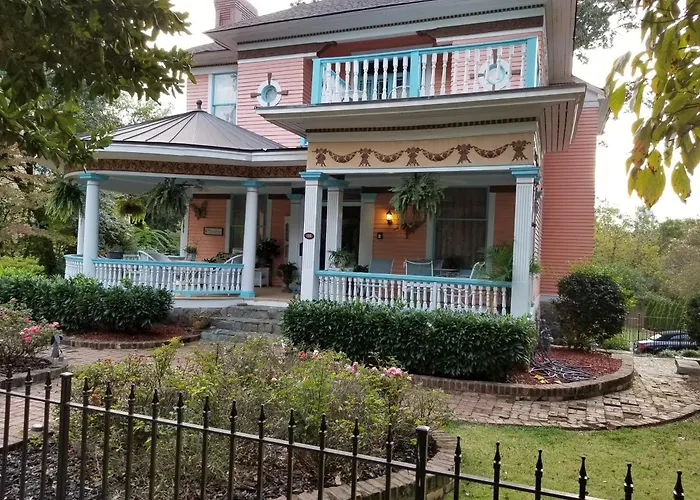 The Peach House Bed & Breakfast Atlanta